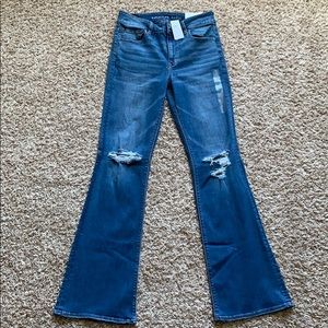 AE HIGH RISE ARTIST FLARE JEANS